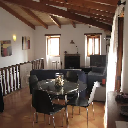 Townhouse Calvario 빌라 포엔샤