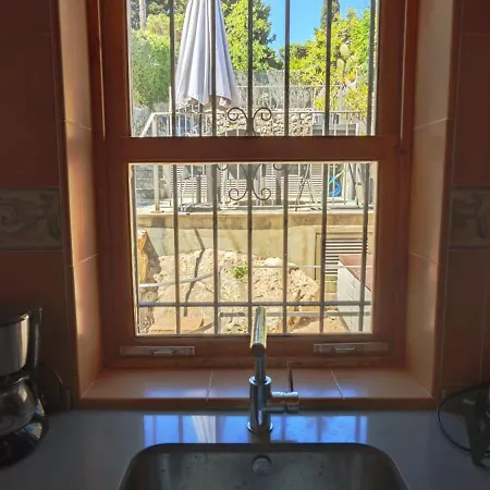 Townhouse Calvario 빌라 *